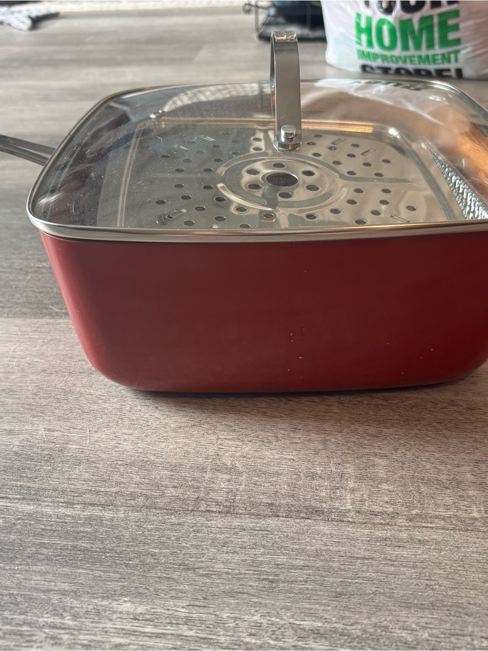 Red Nonstick Square Sauté Pan with Glass Lid